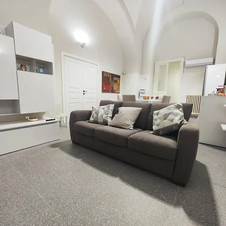 Dhome S. Domenico Affittacamere 4*